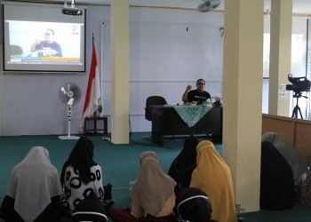 Dengerin!!! Ciri Khas Orang Pintar Itu Ada Di Telinganya.