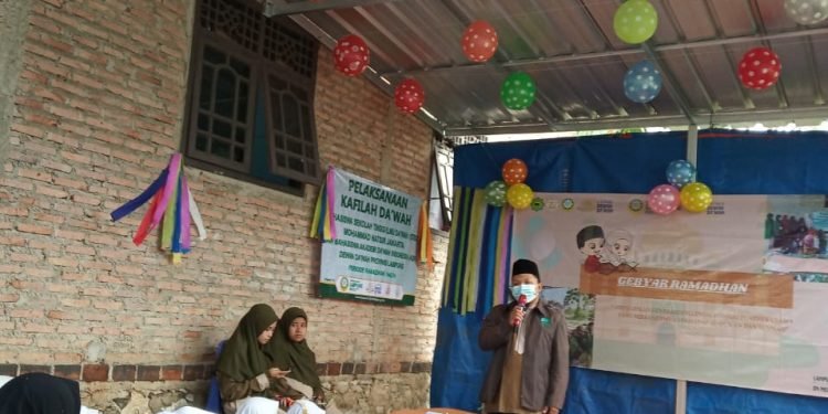 HARI PENDIDIKAN NASIONAL: BANGSA INDONESIA HARUS CERDAS