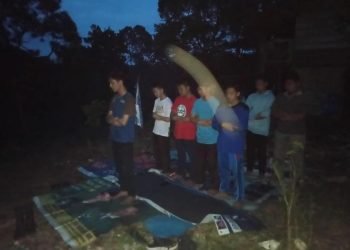 Malam, panggung dai bermunajad