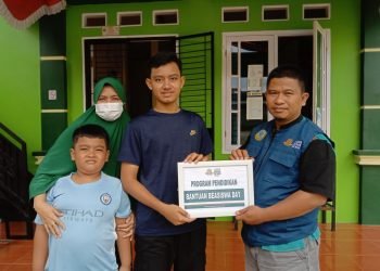 Laznas Dewan Dakwah Lampung memberikan Bantuan Beasiswa Da’i