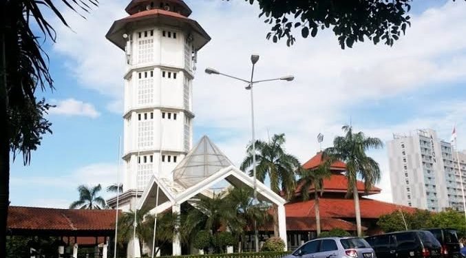 15 MENIT DARI MIMBAR PERADABAN BAGHASASI