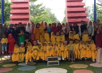 TK DEWAN DA’WAH LAMPUNG: BERMAIN SAMBIL BELAJAR