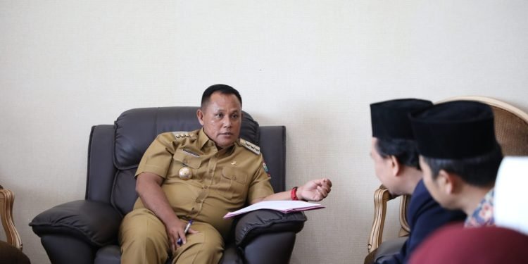 Dewan Dakwah Audiensi Bupati Nanang Akan Bangun Masjid ke 99 Di Lampung Selatan