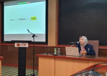 Kisah Mahasiswi STID Mohammad Natsir Presentasi Makalah di CASIS-UTM Kuala Lumpur