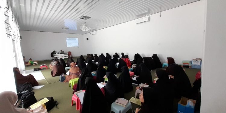 MUSLIMAT DAN BIDANG PENDIDIKAN DEWAN DA’WAH LAMPUNG GELAR DAURAH ALQURAN BERSANAD