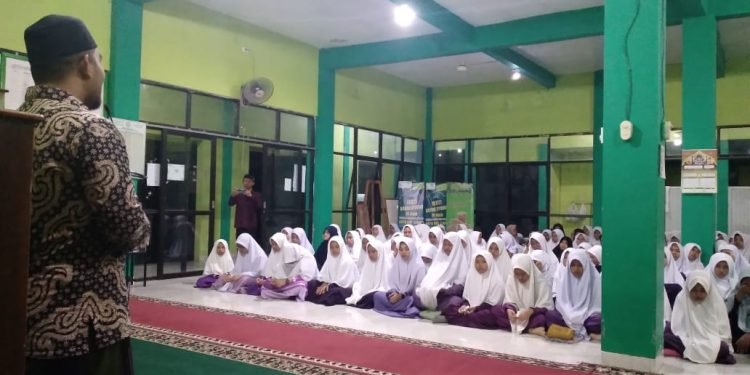 Acara Pengenalan Kampus Da’i Dewan Da’wah di Lampung Berjalan Sukses di PPTQ Muhammad Natsir Jati Agung Ke-ADI Lampung