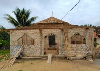 Musholla Sudah Tua dan Terlalu Kecil Tidak Sanggup Tampung Jamaah Laznas Bantu Renovasi Musholla di Tulang Bawang