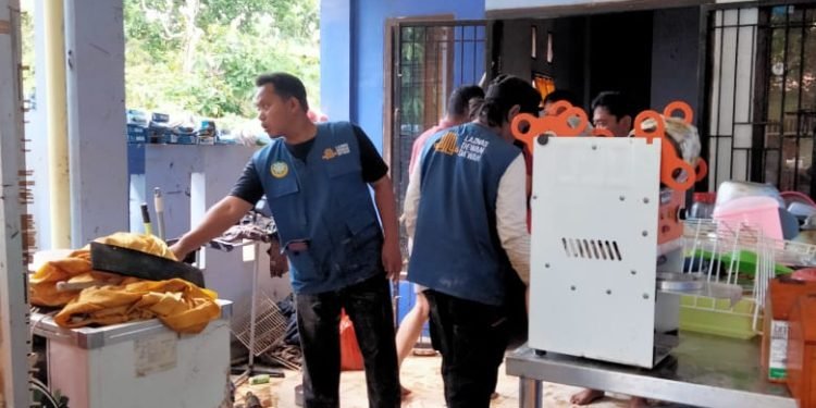 Laznas Dewan Dakwah Lampung Berikan Bantuan bagi Korban Banjir di Bandar Lampung