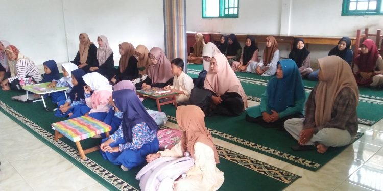 Festival Ramadhan di Pondok Pesantren ‘Izzatul Muslimin: Lomba Ceria dan Penyaluran Paket Fidyah