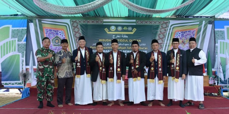 Ribuan Masyarakat Antusias Hadiri Kegiatan Wisuda PPTQ Muhammad Natsir Dewan Da’wah Lampung