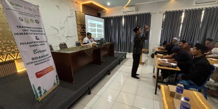Dewan Dakwah Gelar Pelatihan Leadership Imam dan Khotib untuk Generasi Zillenials