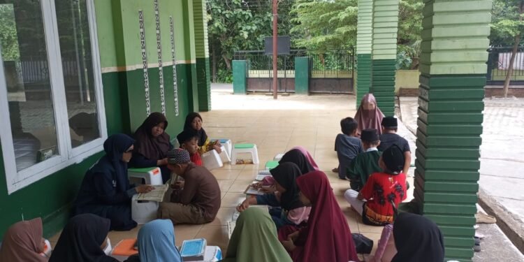 Ngaji Sore di TPA Al-Mukaromah: Peserta Kafilah Da’wah Pesawaran Lampung Tanamkan Ilmu Agama dan Kebersamaan
