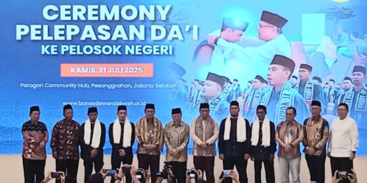 Wamen Desa dan PDT Melepas Dai Pengabdian STID Mohammad Natsir