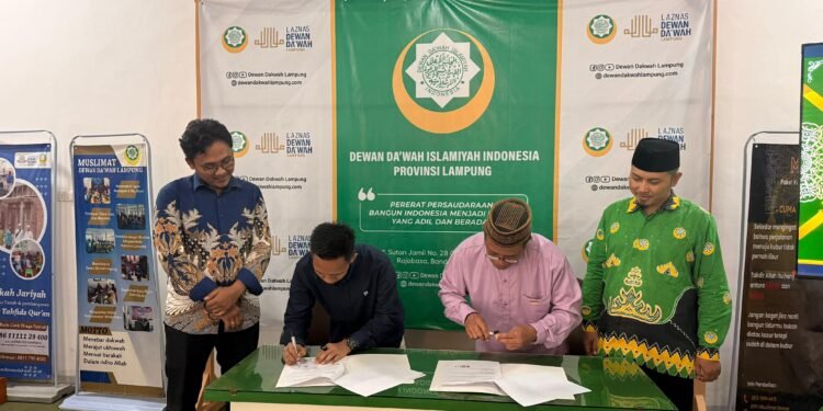 Resmi Kolaborasi! Dewan Da’wah Lampung dan PT Lampung Cerdas Mendunia Siap Cetak SDM Unggul Berkelas Global